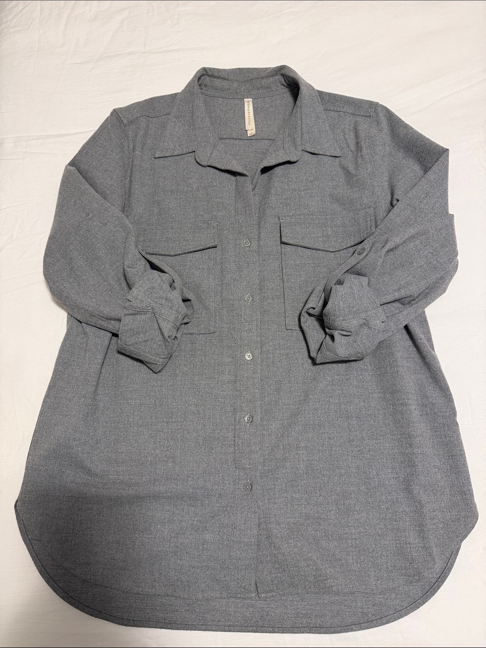 Aritzia Gray Women's Casual Button-Down Shirt